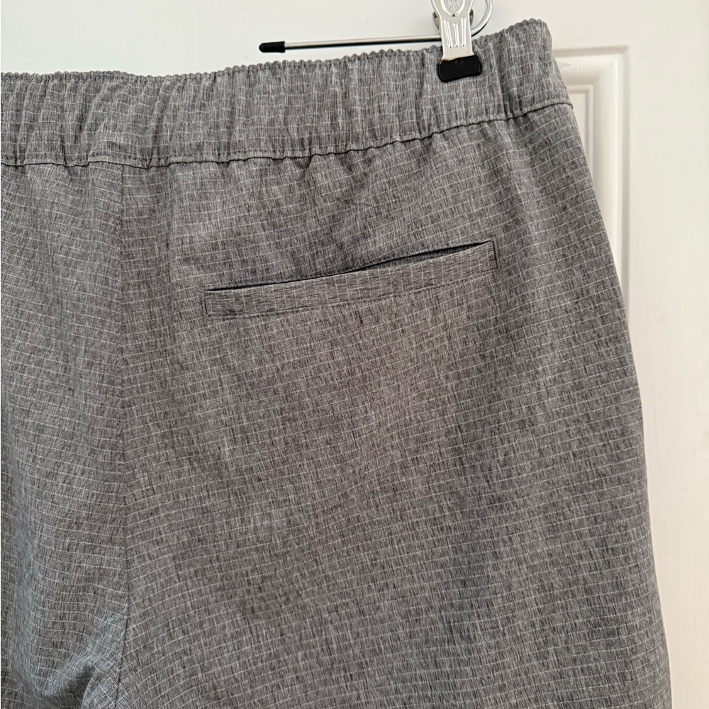 Men's Oakley Adventure Chino Gray Shorts, 34 Waist, NWT - Picture 8 of 12